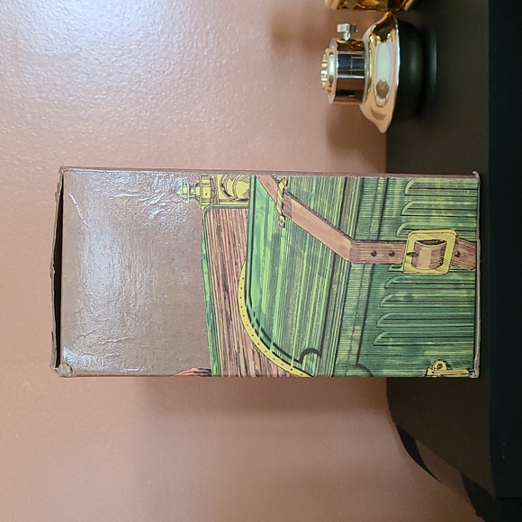 AVON Auto Lantern Oland Aftershave & Talc Decanter! Full/ Unopened with Box! - Picture 12 of 16